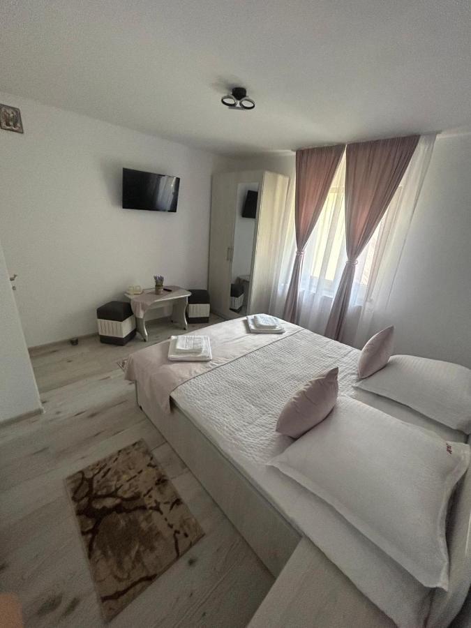 Casa Dani&Moni Otel Moeciu De Sus Dış mekan fotoğraf